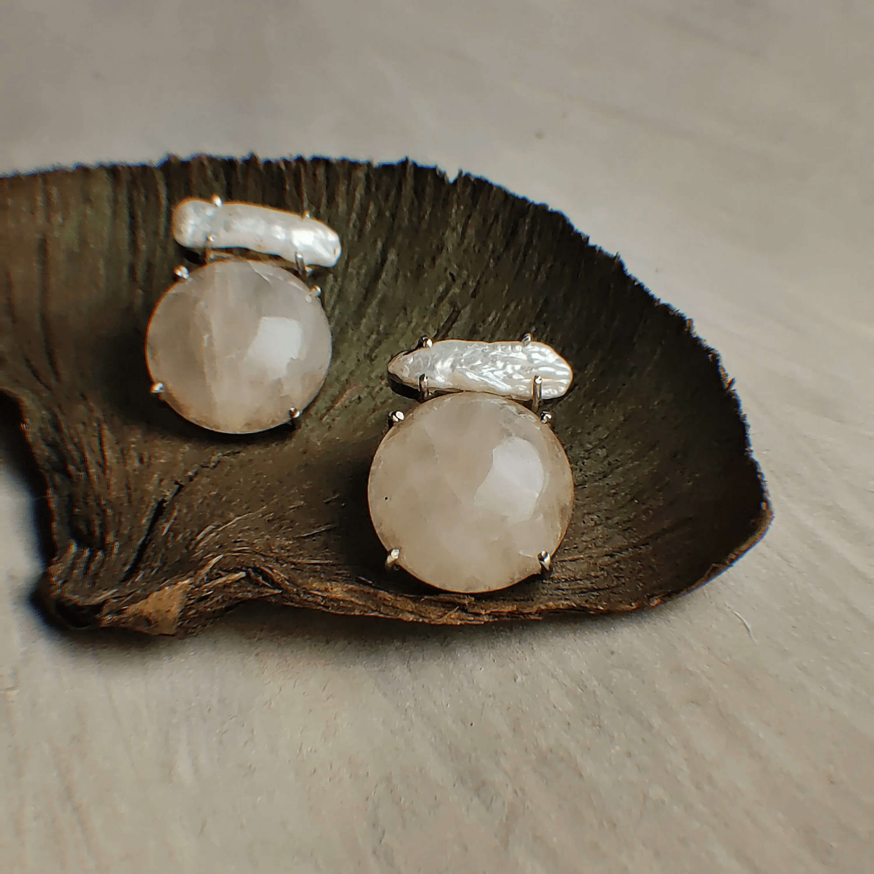 Angel's trumpet: A handcrafted Earrings featuring Quartz Pearl and hues of Pink White.