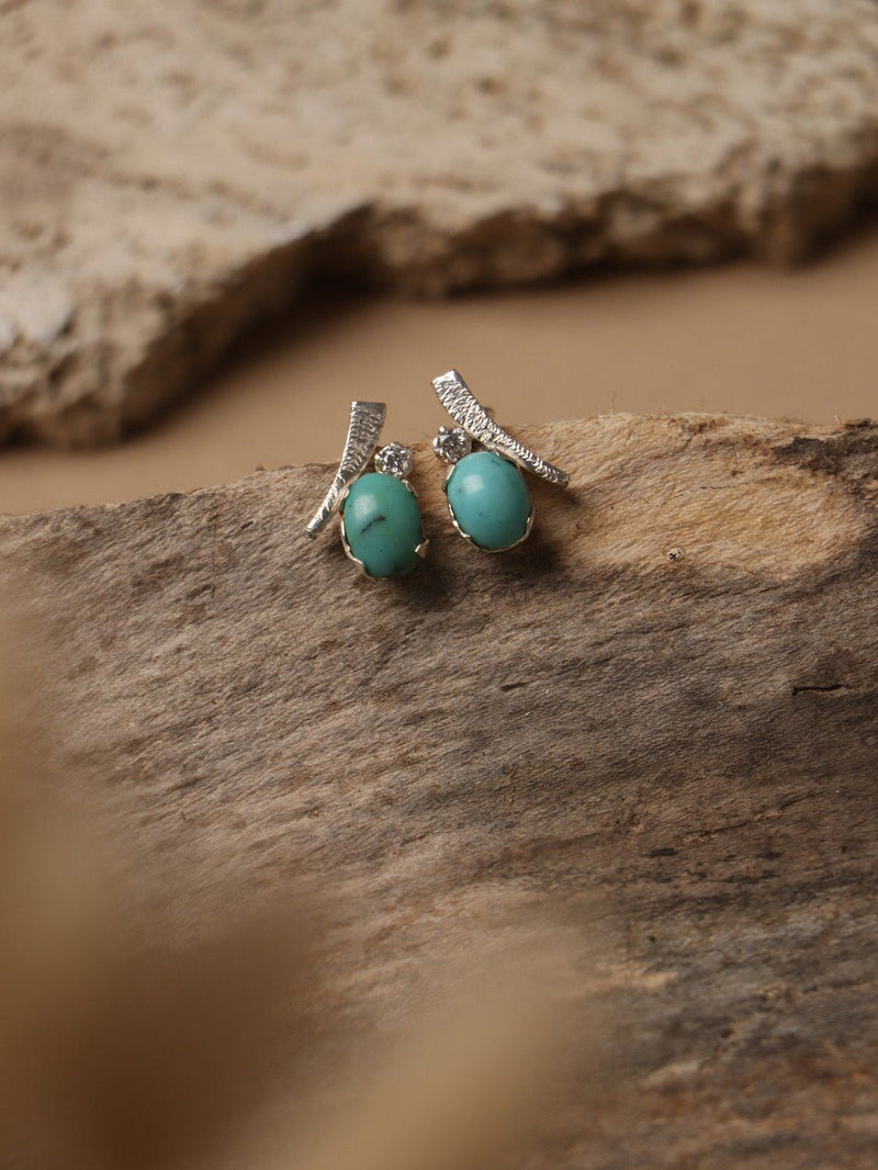 Tideborn earrings, with Pearl and Turquoise stones in blue and white, 0.5-inch