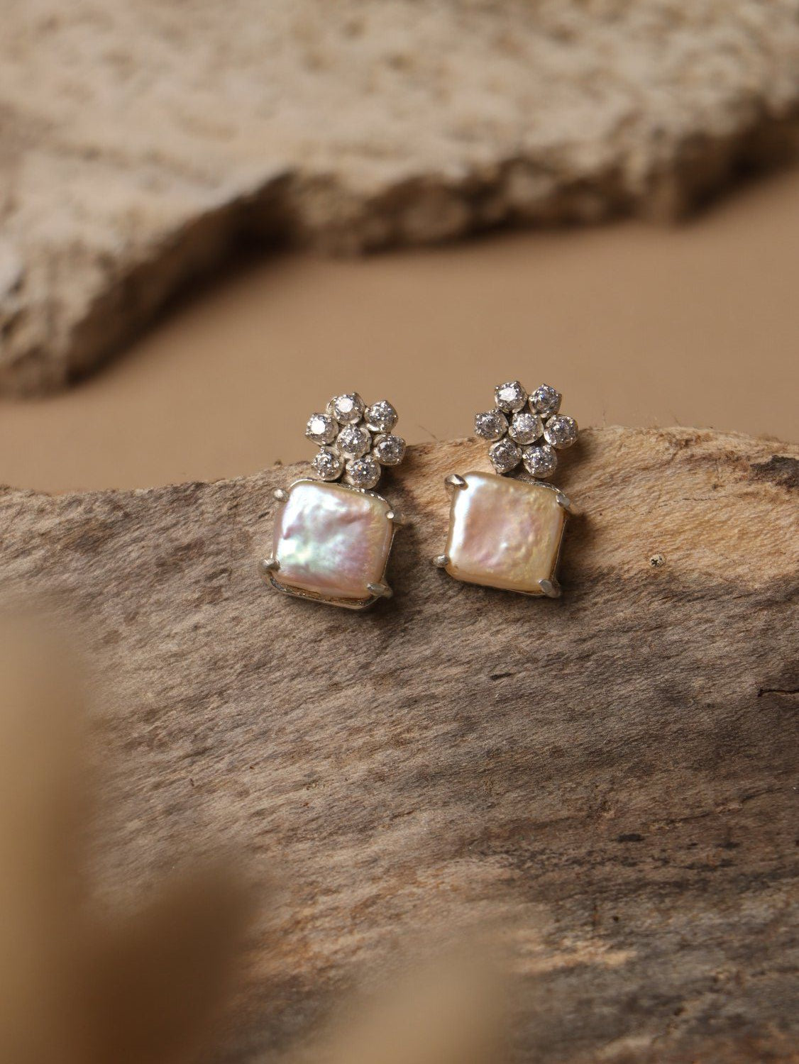 Snowmoss earrings, with Zircon and Pearl stones in white, 0.6-inch