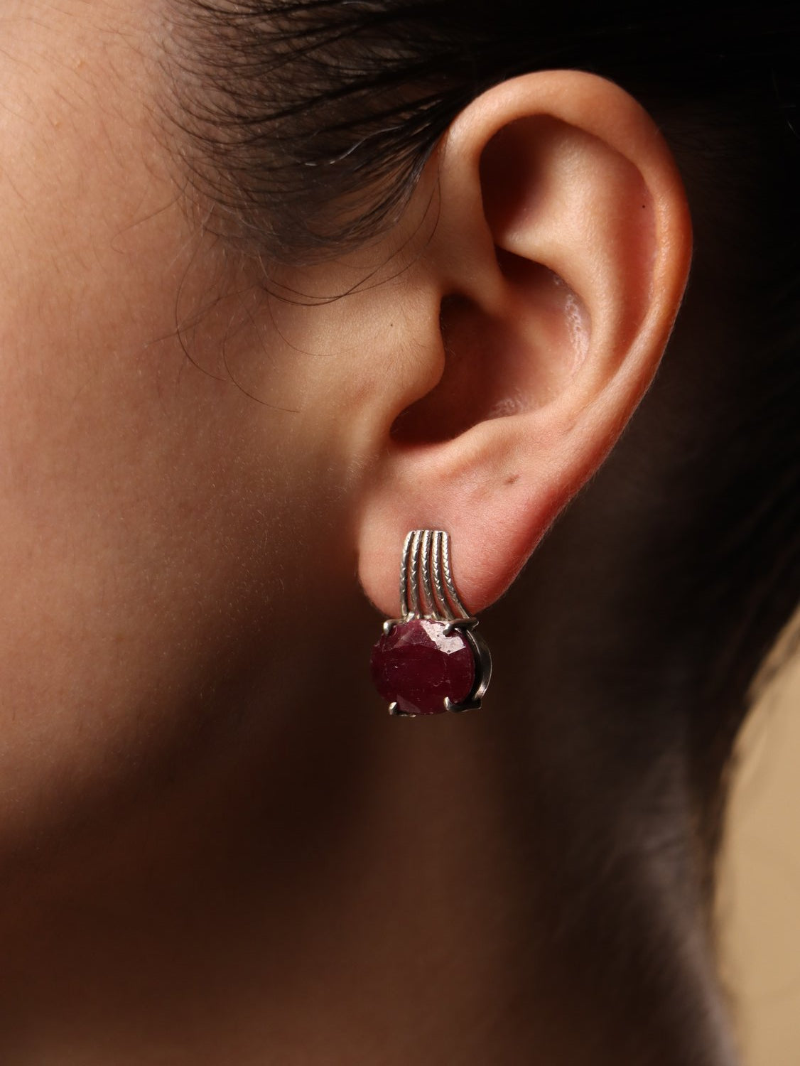 Winebark earrings, with Ruby stones in red, 0.7-inch