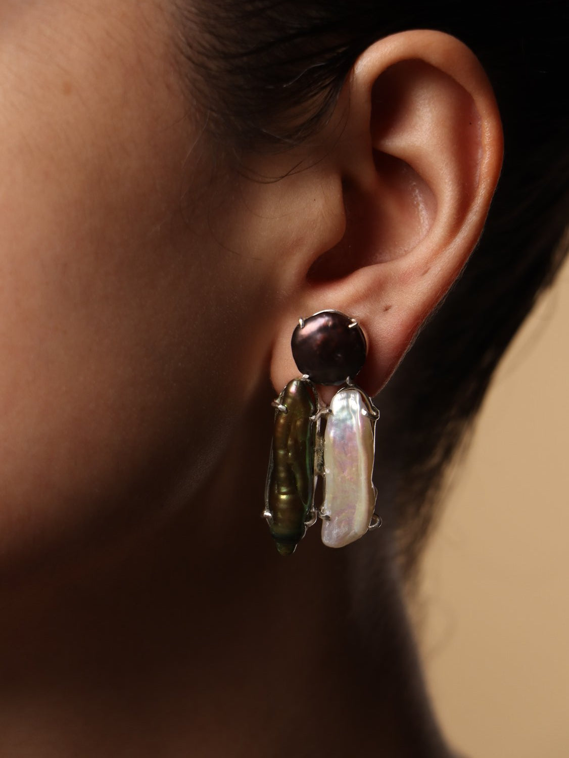 Seedling earrings, with Grey pearl and Pearl stones in white, 1.4-inch
