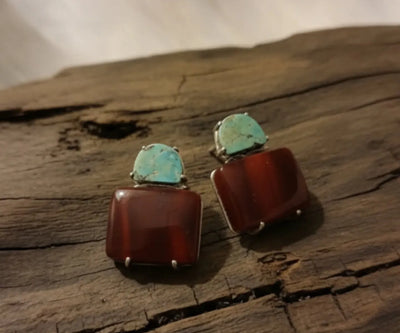 Stunning Sumac accessories showcasing Agate and Turquoise in orange and green.